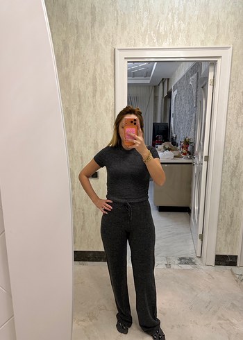 Gri Kısa Kollu Yüksek Yakalı Kadın takım - Görsel 2