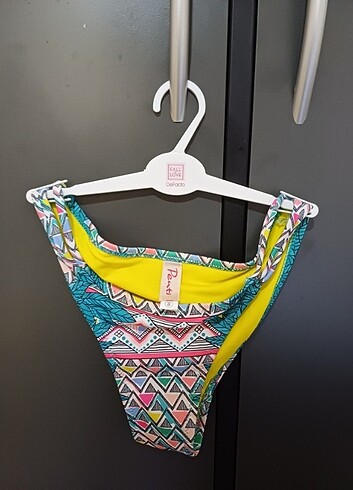 36 Beden çeşitli Renk Penti Bikini Takımı