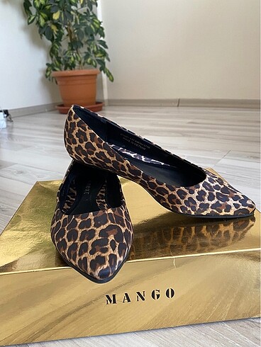 Mango Leopar Desenli Ayakkabı