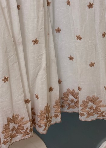 Bohem Nakışlı Uzun Beyaz Elbise - Görsel 4