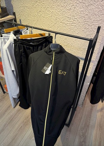 Emporio Armani ürünü