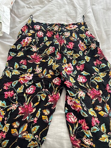 Adl geniş paça bol pantolon