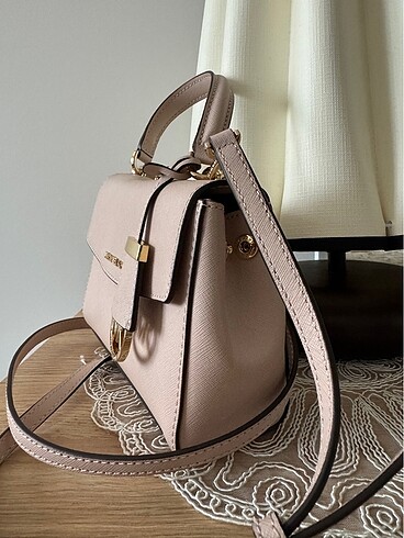 Beden Michael Kors Ava Small Crossbody