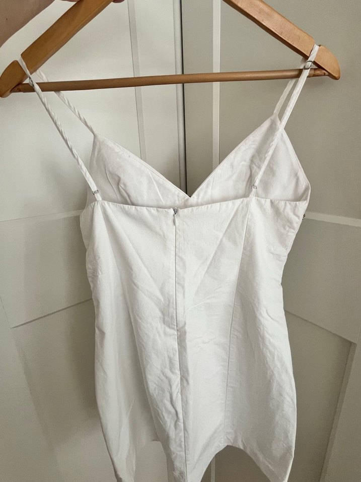 Nakışlı Beyaz Keten İnce Askılı Midi Elbise - Görsel 4