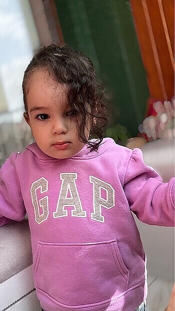 GAP sweetshirt