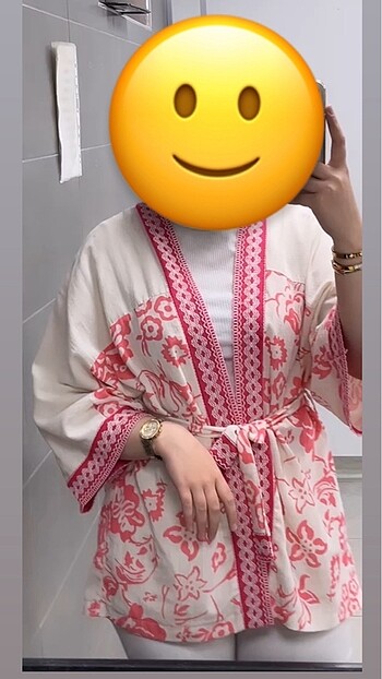 Pembe beyaz kuşaklı kimono