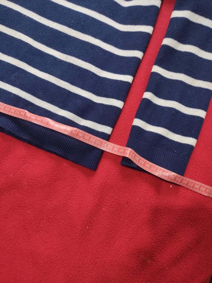 Uzun Kollu Lacivert Çizgili Düğmeli Kazak - Görsel 3