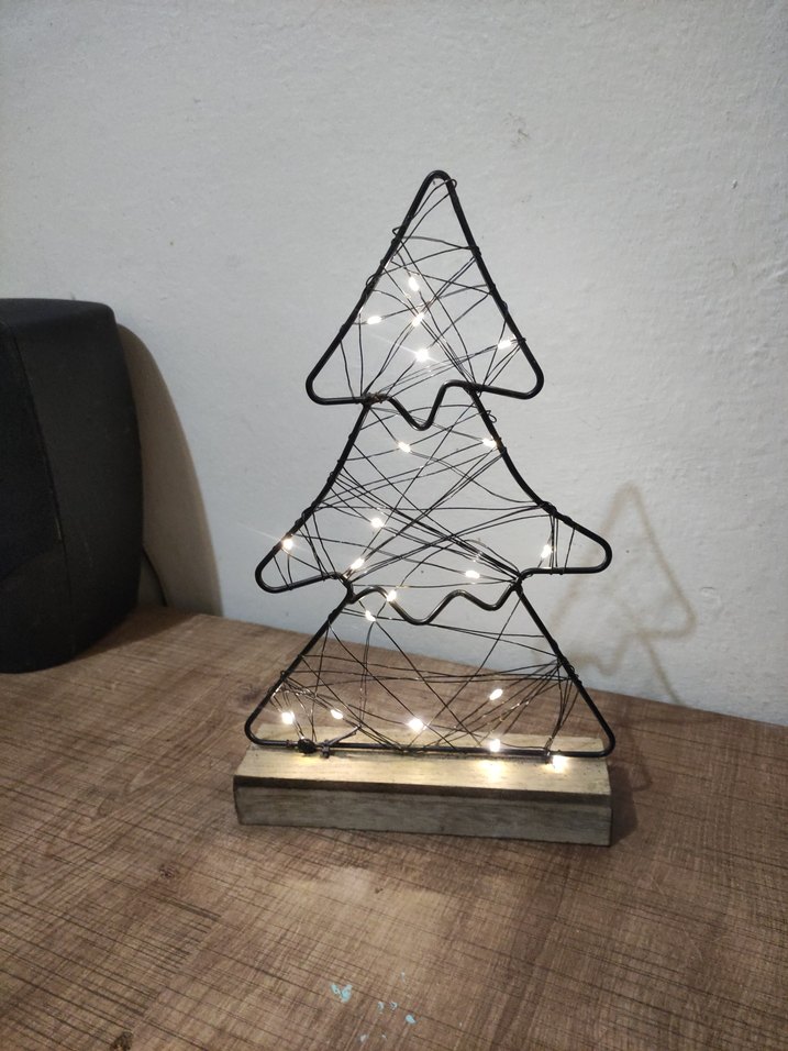 Ahşap Tabanlı Tel Ağaç Dekorasyon Işığı - Görsel 3