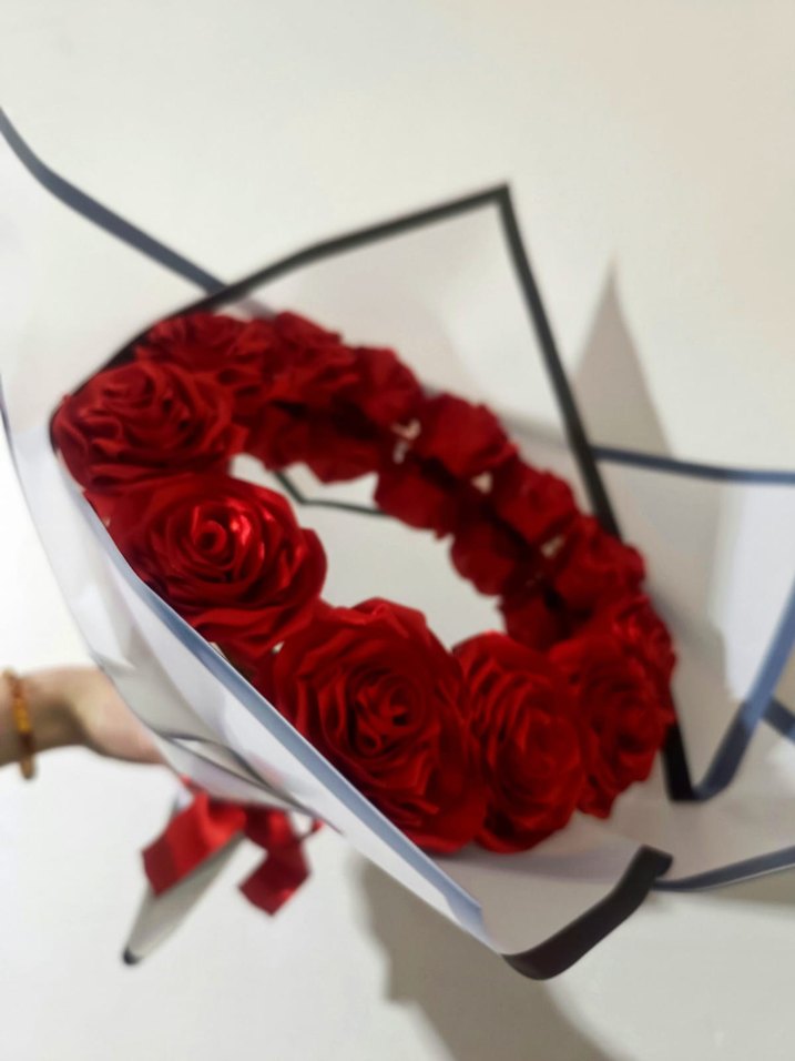 Kırmızı Saten Aynalı - Görsel 3