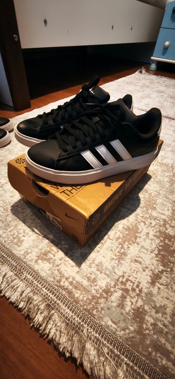 Siyah Kadın Spor Ayakkabı Velcro Detaylı - Görsel 2