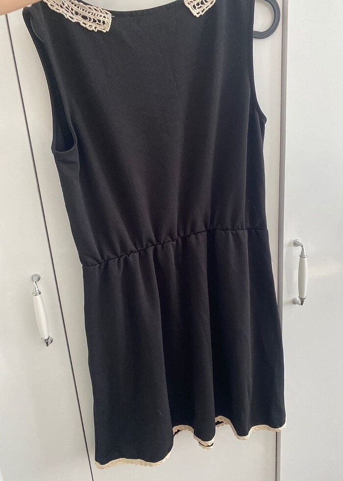 Siyah Dantel yaka Elbise - Görsel 2