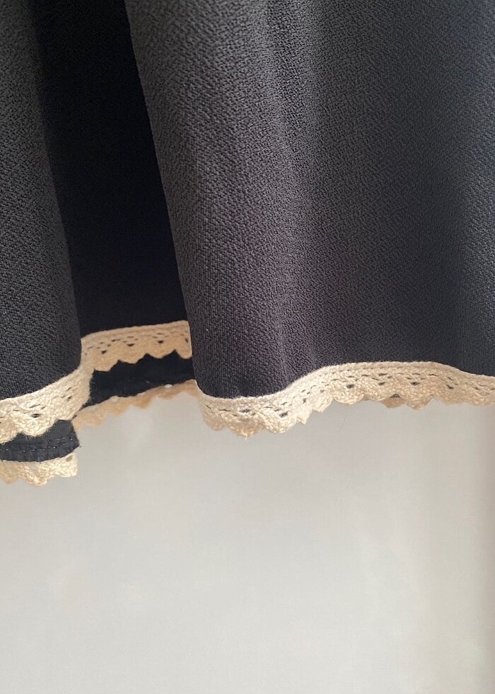 Siyah Dantel yaka Elbise - Görsel 4