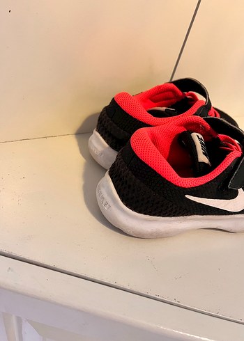 28 Beden Nıke kız çocuk spor ayakkabı