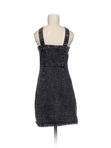 36 Beden H&M Kısa Salopet %70 İndirimli.