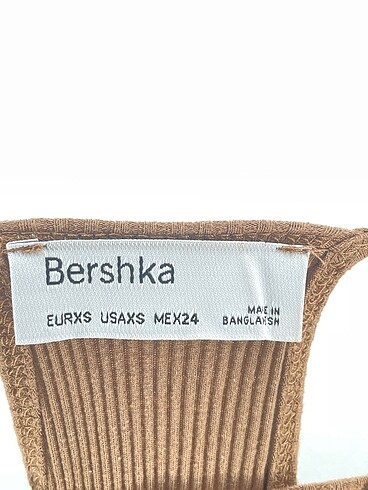 xs Beden çeşitli Renk Bershka Kısa Elbise %70 İndirimli.