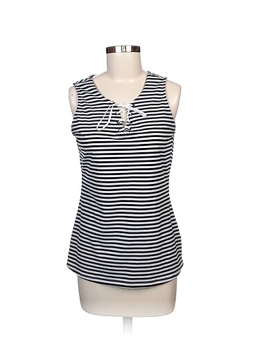 Koton T-shirt %70 İndirimli.