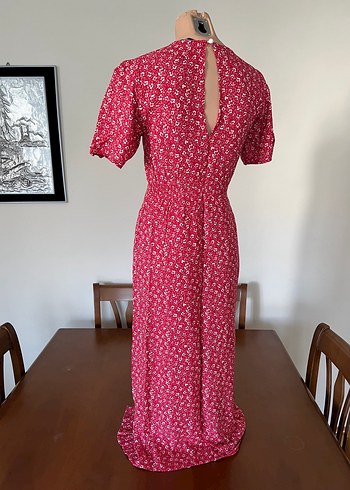 Kırmızı çiçek desenli uzun midi elbise - Görsel 6