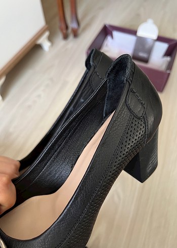 Hotiç Hakiki Deri Topuklu Siyah Ayakkabı - Görsel 8