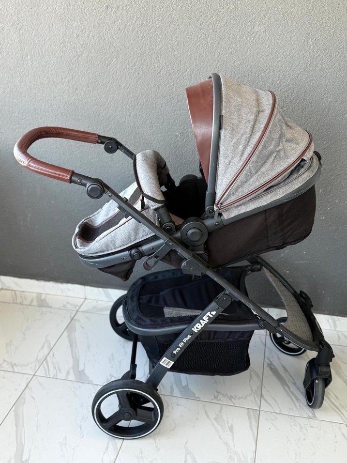Gri ve kahverengi bebek arabası ve puset - Görsel 4