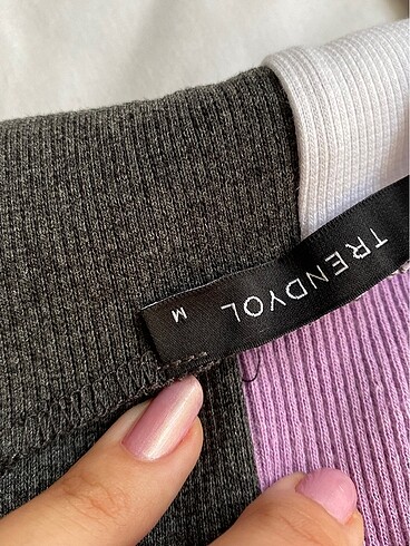 Pull and Bear renkli crop