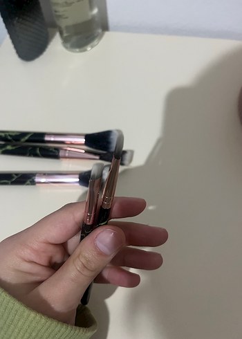 Siyah Mermer Desenli 5 Parça Makyaj Fırçası Seti - Görsel 5