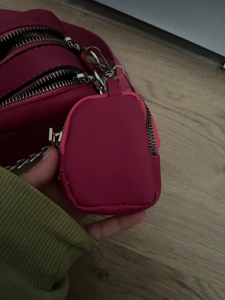 Zincir Detaylı Pembe Kadın Çanta - Görsel 3