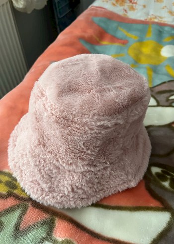 Bej Peluş Detaylı Kadın Şapka - Görsel 2