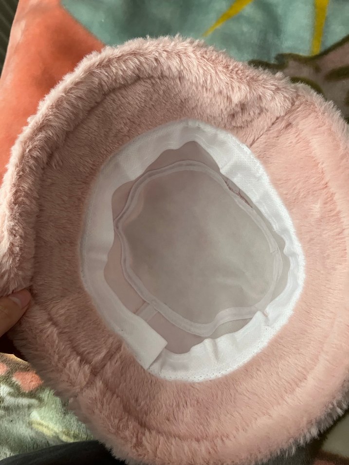 Bej Peluş Detaylı Kadın Şapka - Görsel 3