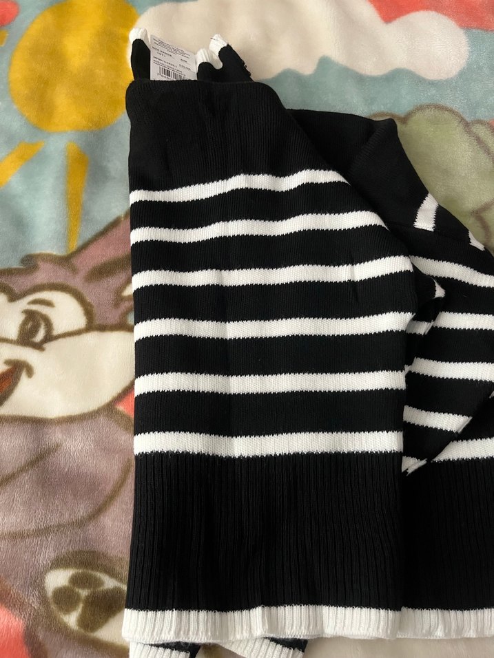 Siyah Beyaz Çizgili Boğazlı Triko Kazak - Görsel 2