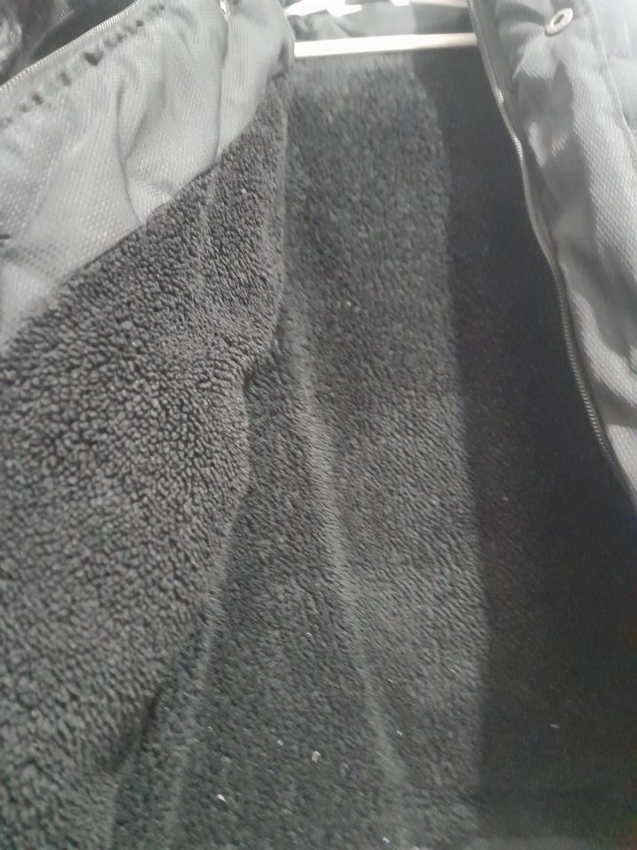 Erkek Çocuk Siyah Kürklü Mont - Görsel 3