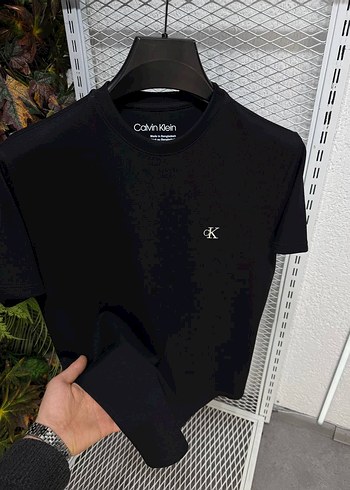 Calvin Klein Üst Segment Erkek Tişört - Görsel 2