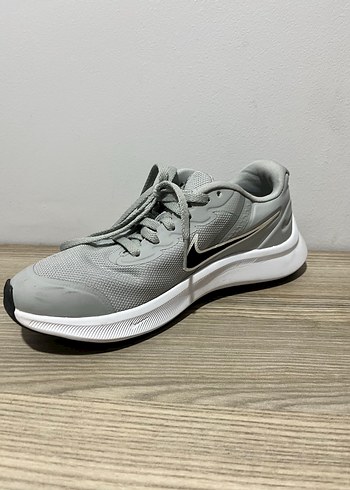 35,5 Beden gri Renk nike spor ayakkabı