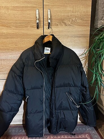 ZARA KAZ TÜYÜ ŞİŞME MONT