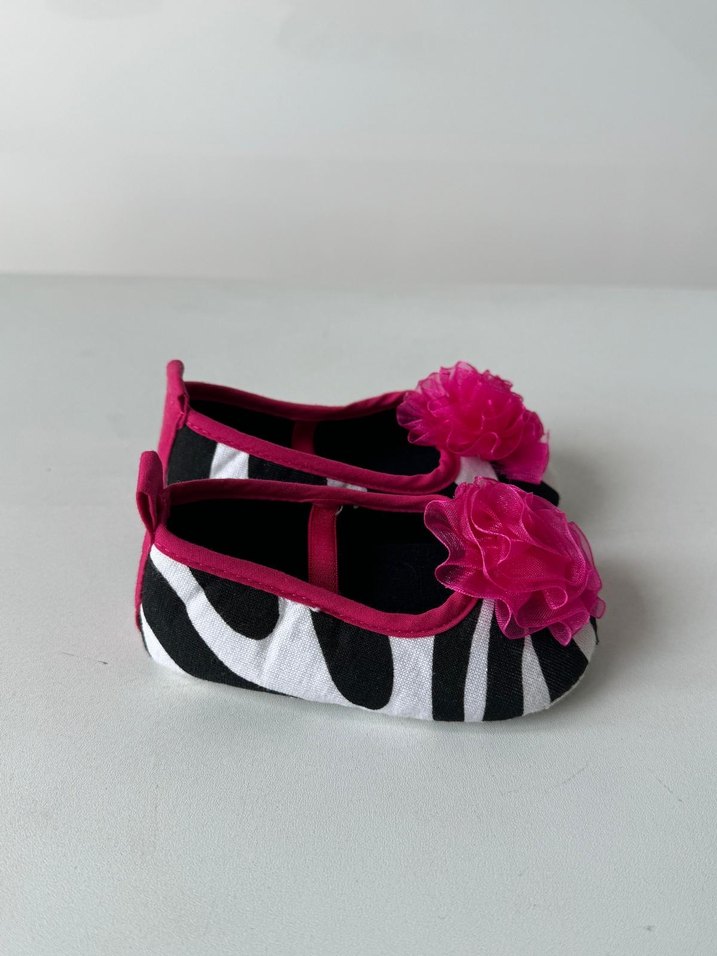 Kız Bebek Zebra Desenli Pembe Fırfırlı Babet - Görsel 4