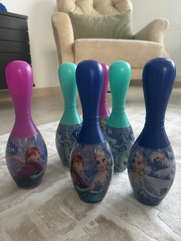 Frozen Temalı Renkli Bowling Seti - Görsel 2
