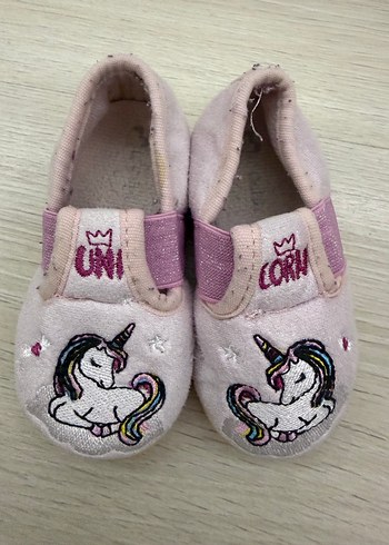 Kız Çocuk Pembe Unicorn Nakışlı Ev Terliği - Görsel 2