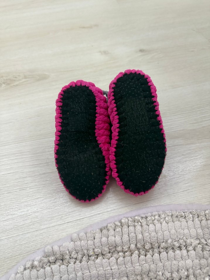 Kız ve Erkek Çocuk Renkli Örgü Sıcak Ev Terliği - Görsel 5