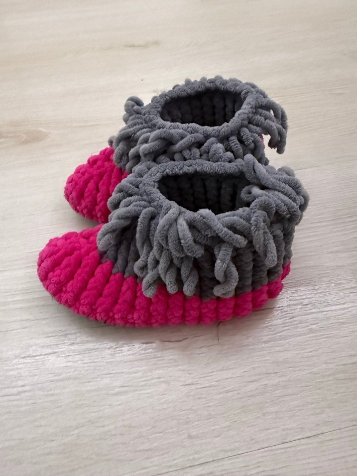 Kız ve Erkek Çocuk Renkli Örgü Sıcak Ev Terliği - Görsel 2