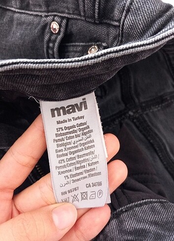 34 Beden siyah Renk Mavi jean