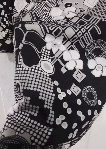 Gri V Yaka Uzun Kollu Midi Elbise - Görsel 4