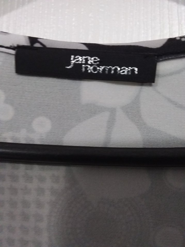 Gri V Yaka Uzun Kollu Midi Elbise - Görsel 3