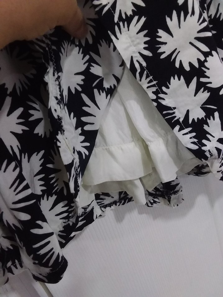 Piliseli Siyah Beyaz Midi Etek - Görsel 2