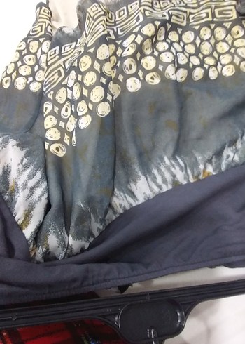 Bohem Gri Batik Desenli Kemerli Mini straplez bluz, adil ışık - Görsel 3