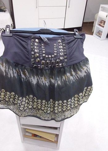 Bohem Gri Batik Desenli Kemerli Mini straplez bluz, adil ışık - Görsel 7