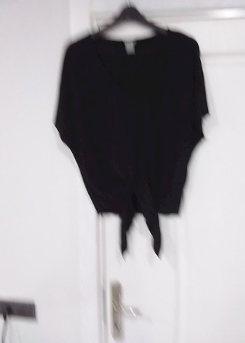 V Yaka Siyah Keten Kadın Bluz - Görsel 5