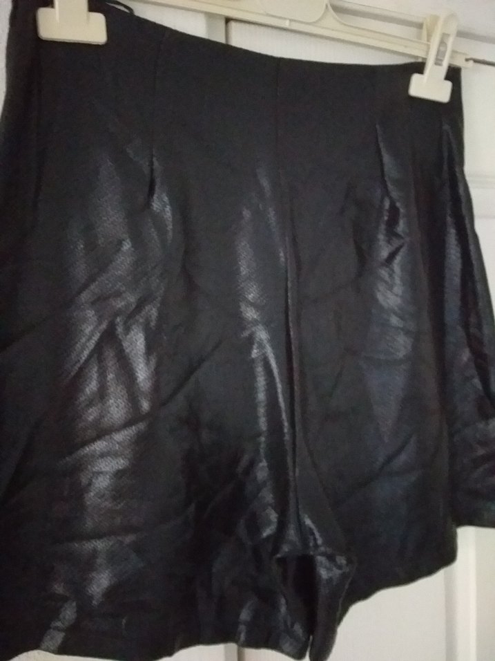 Siyah Deri Pileli Mini Etek - Görsel 4