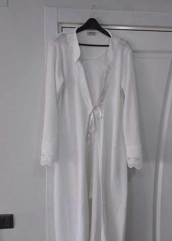 Kadın Beyaz Uzun Kollu Uzun Sabahlık - Görsel 3