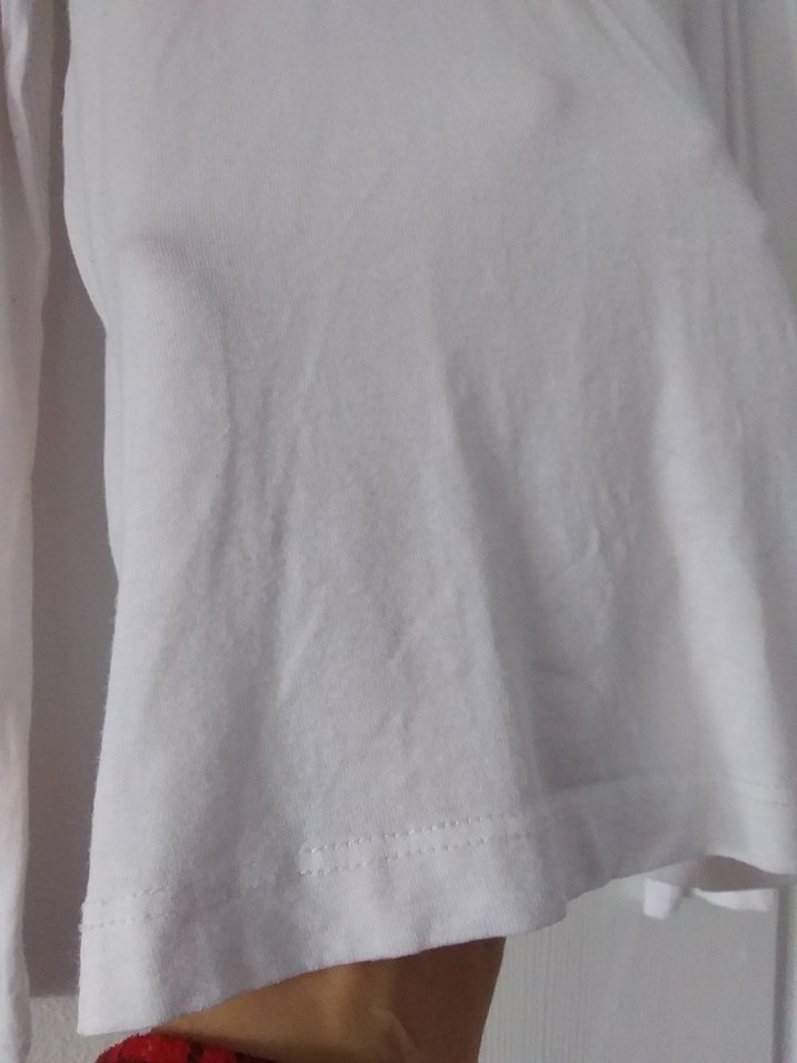 Beyaz Yüksek Yakalı Uzun Kollu Bluz - Görsel 2