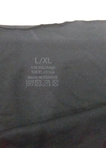 Siyah Yüksek Bel Kadın Midi Şort - Görsel 6