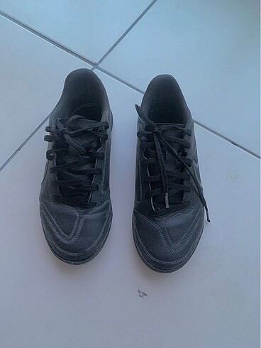 35 Beden siyah Renk Orijinal Nike ayakkabı
